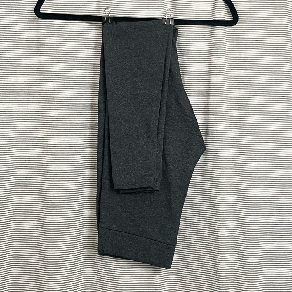 Women’s Gray Leggings - Small